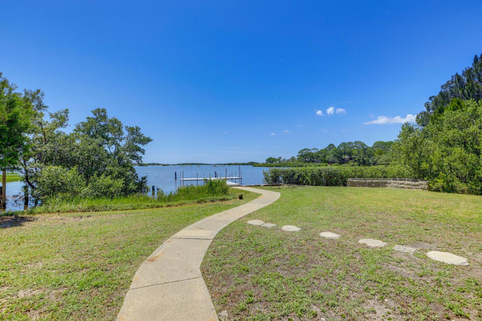 Waterfront Duplex With Dock And Views Near Town! Βίλα Cedar Key Εξωτερικό φωτογραφία