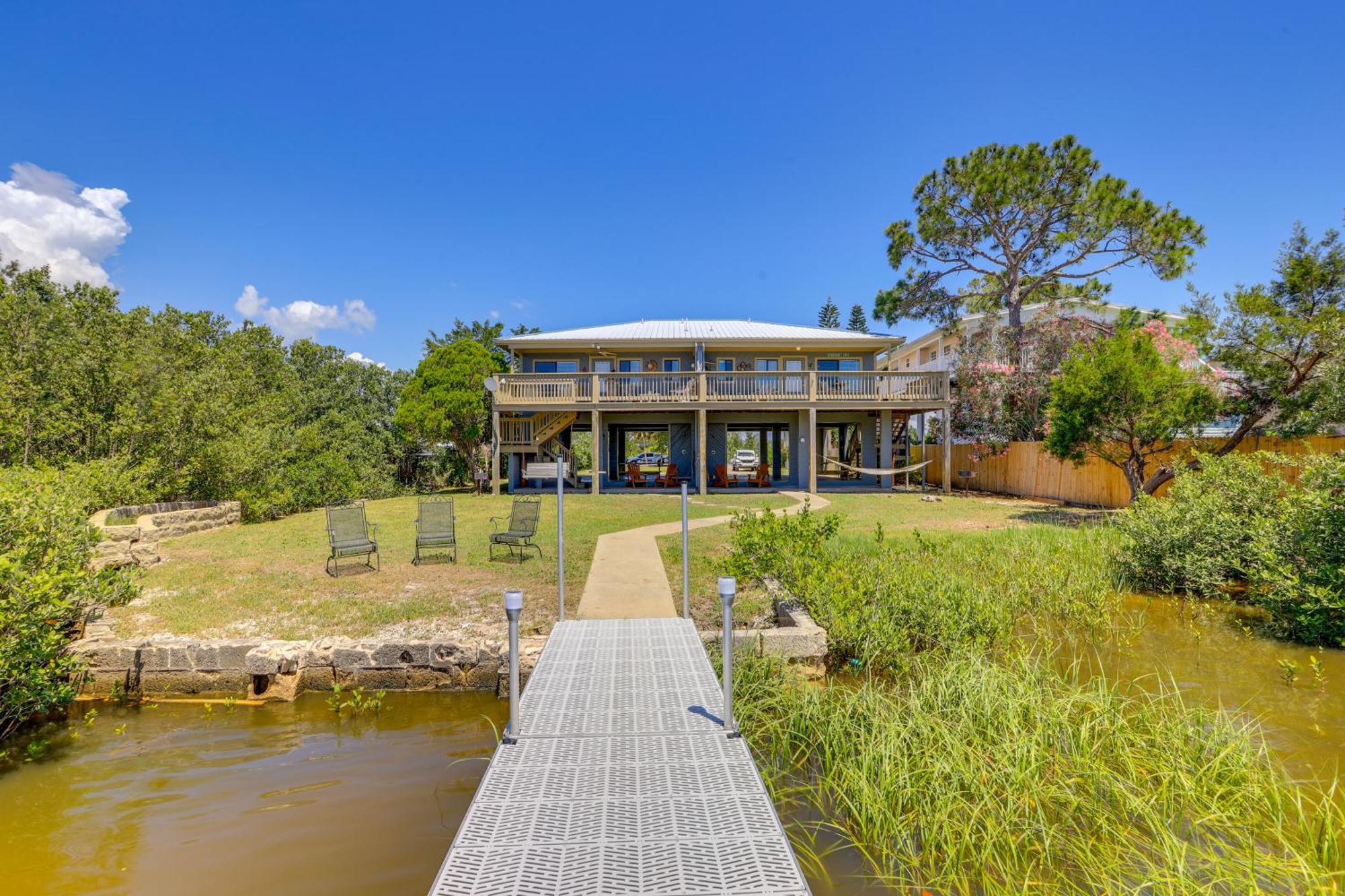 Waterfront Duplex With Dock And Views Near Town! Βίλα Cedar Key Εξωτερικό φωτογραφία